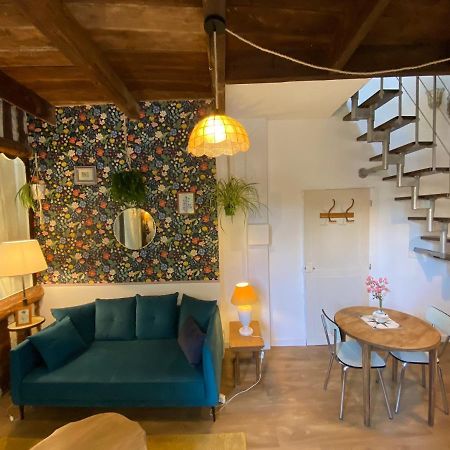 Duplex De Charme A Lessy Apartment Exterior foto